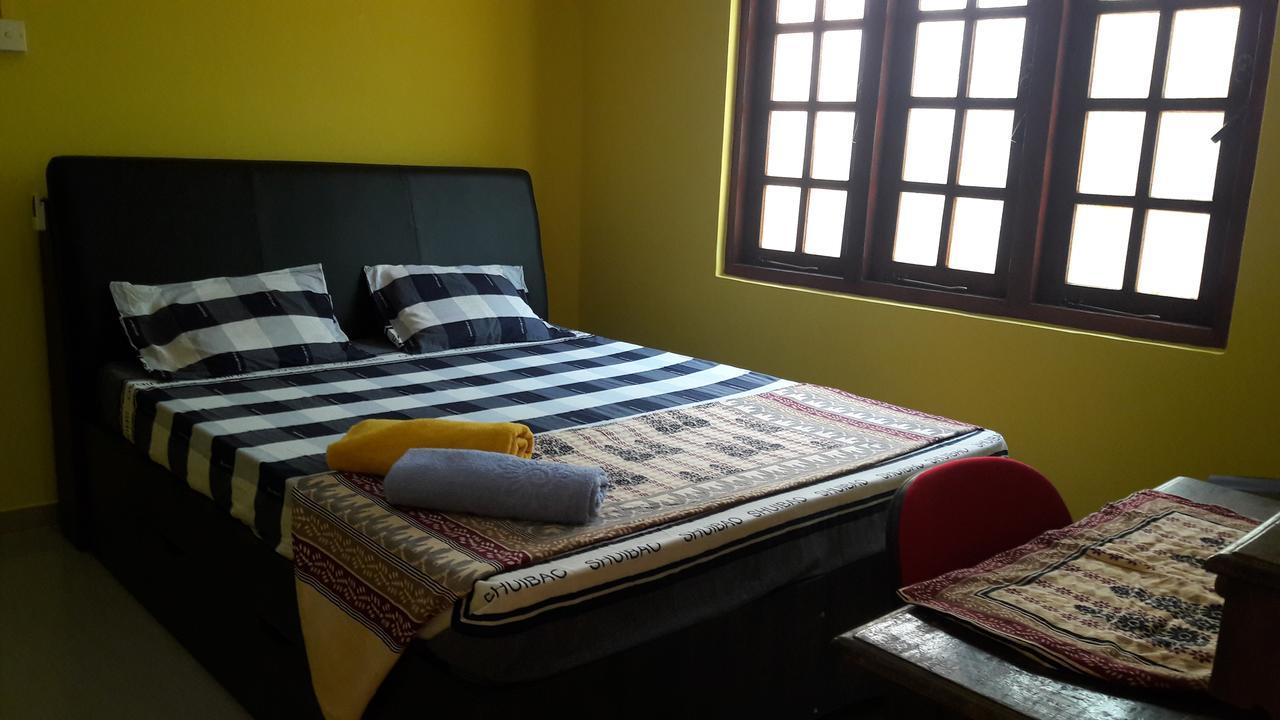 Apple Sara Home Stay แคนดี้ ภายนอก รูปภาพ